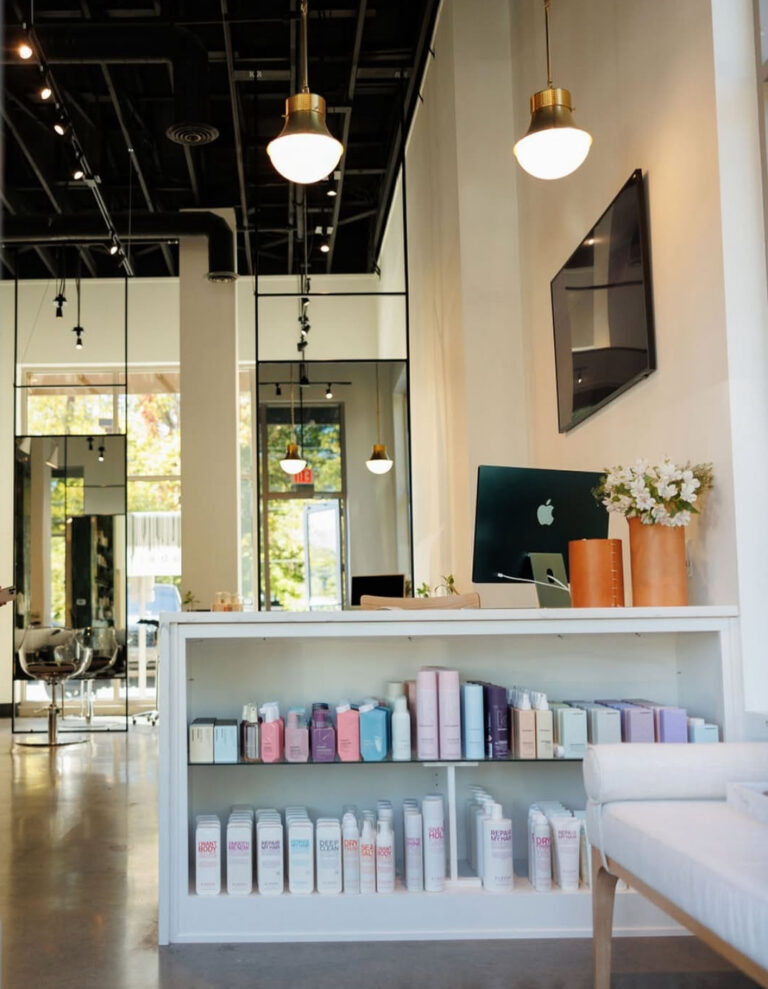 No Label Salon