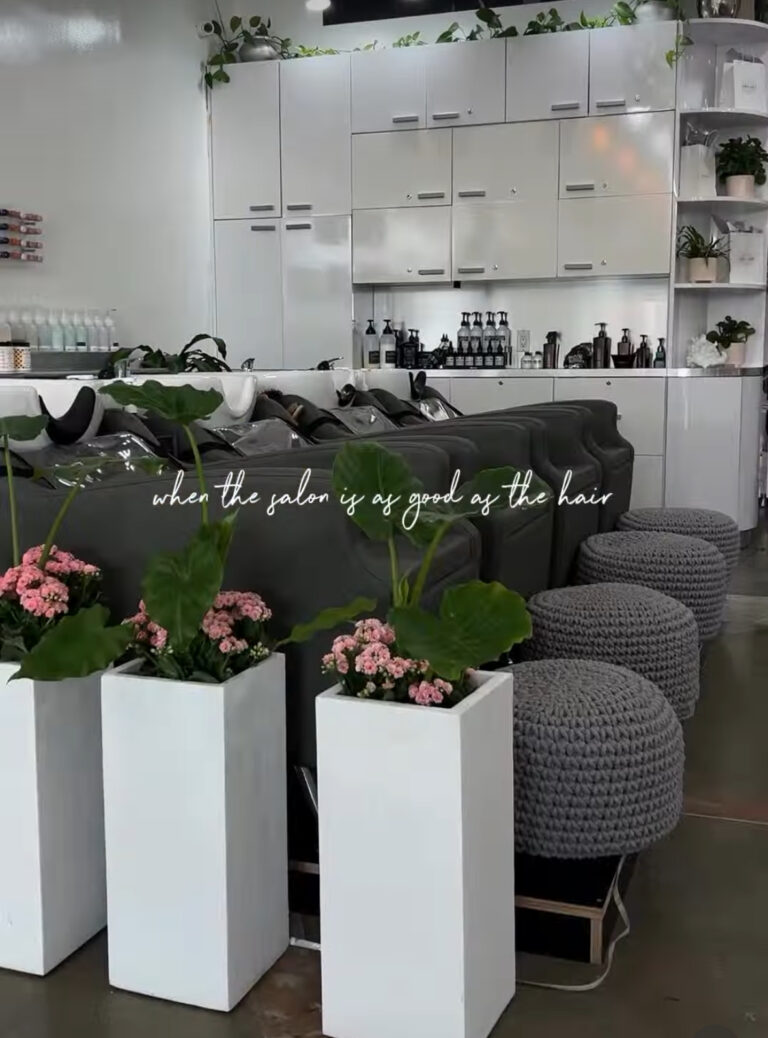 Salon Soleil