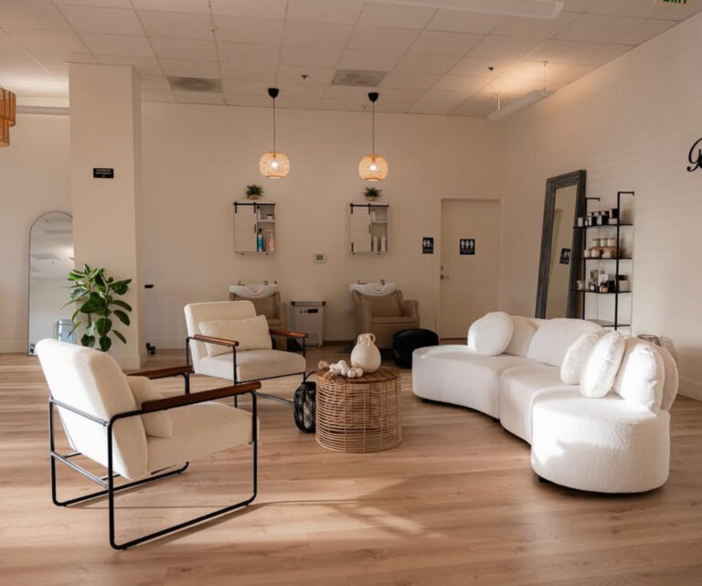BLOND ME HAIR STUDIO