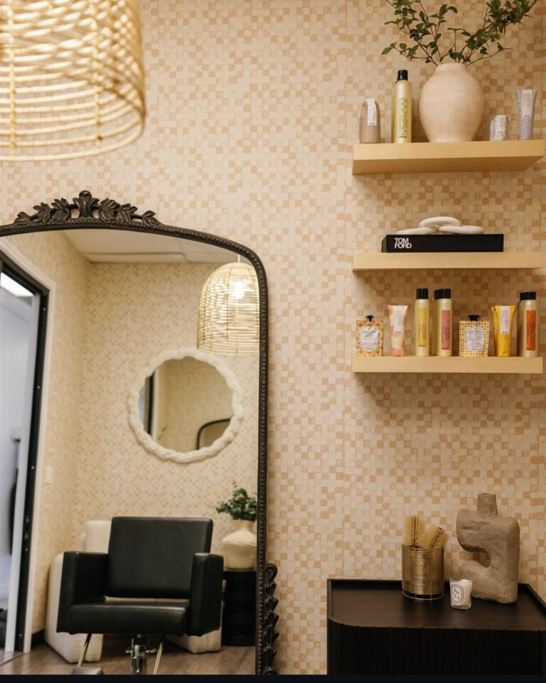 CRU SALON